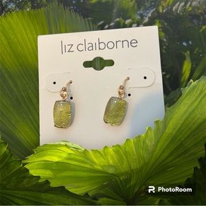 NWT. Women’s Liz Claiborne Green Stone and Gold Drop Earrings. Pierced. 14K GF.